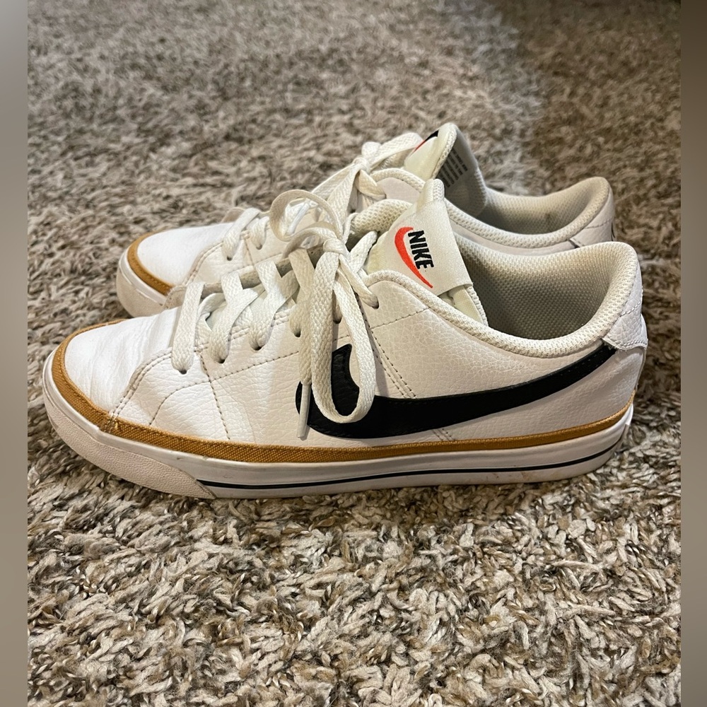 Nike Court Legacy Shoes